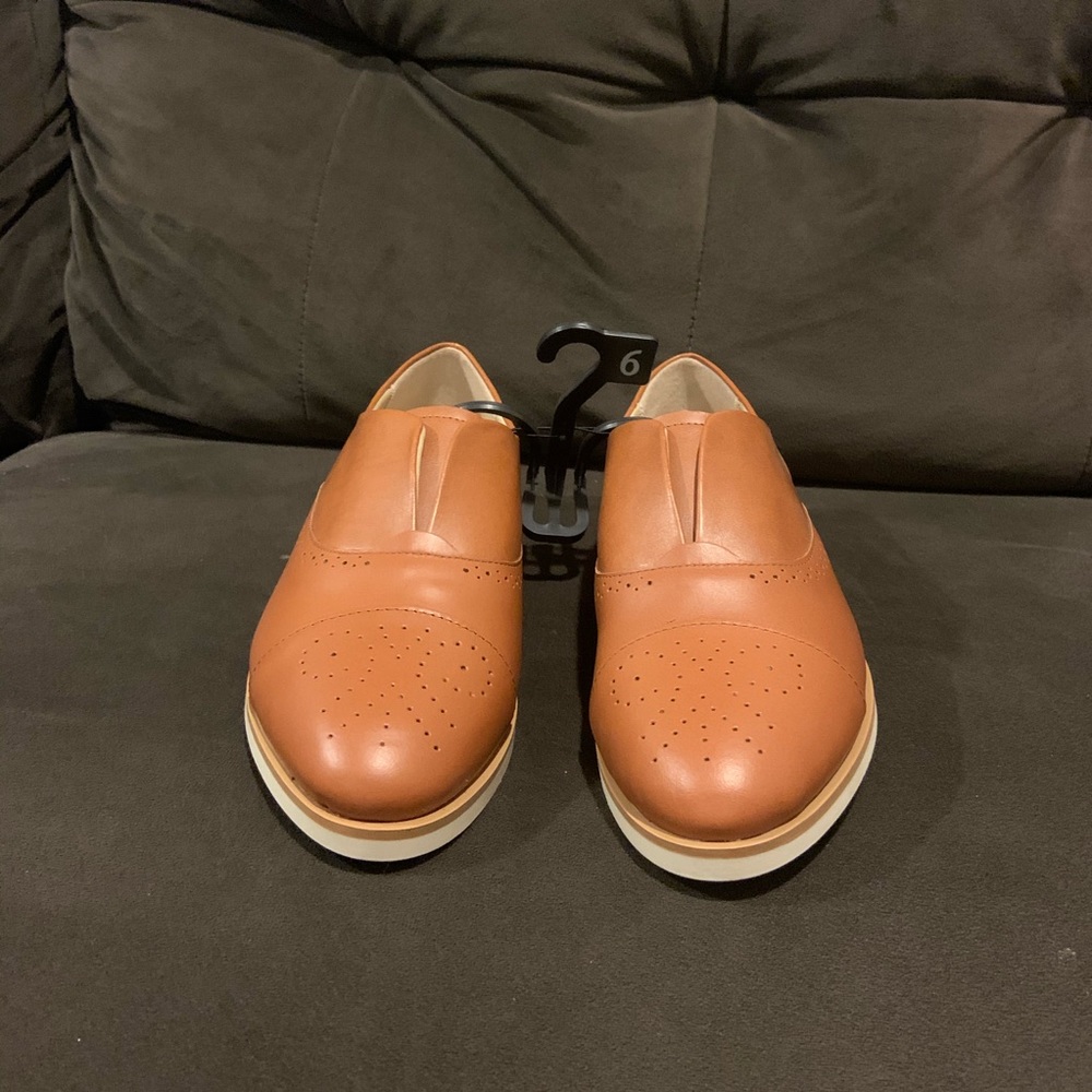 Time and Tru Leather Loafers
